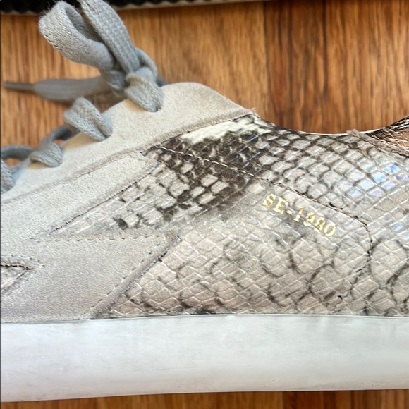 Sam Edelman Gray and White Snakeskin Sneakers - Picture 4 of 13